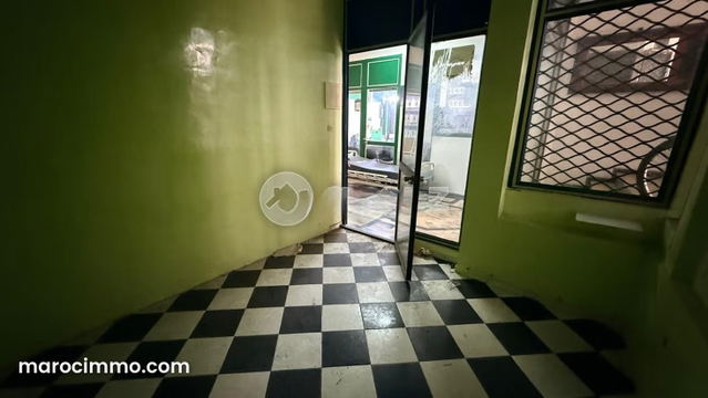 Commerce à vendre 21 m² Bd Abdelmoumen Casablanca — Casablanca