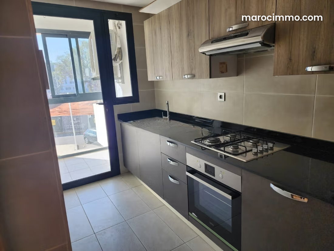 Furnished 82 m² apartment with terrace in Riyad, Rabat — Rabat