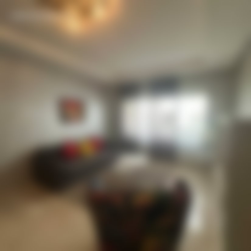 شقة مضيئة للبيع بحي راسين في الدار البيضاء