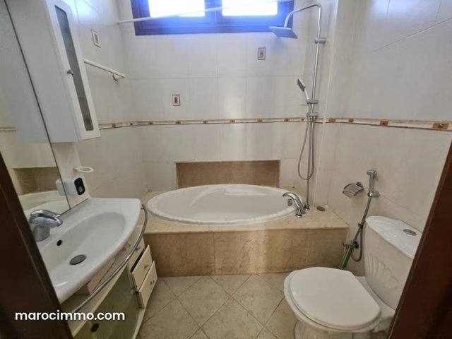 Magnifique villa vide en location cil — 2