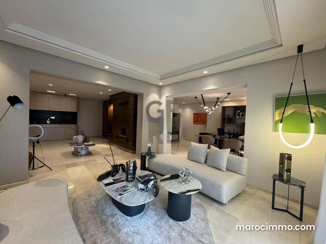 Appartement 209 m² avec terrasse, Hay Riad, Rabat à vendre — Rabat