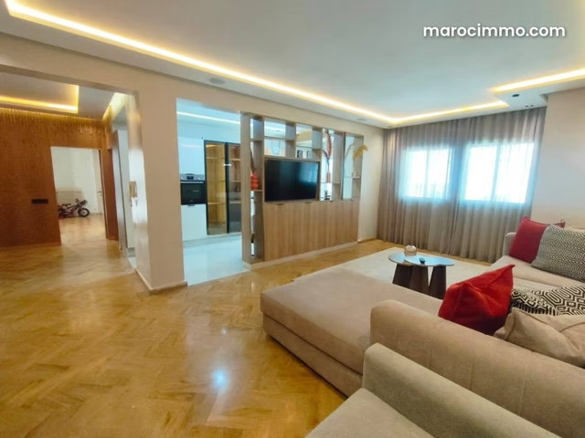 Furnished 100m² Apartment in Racine — 2