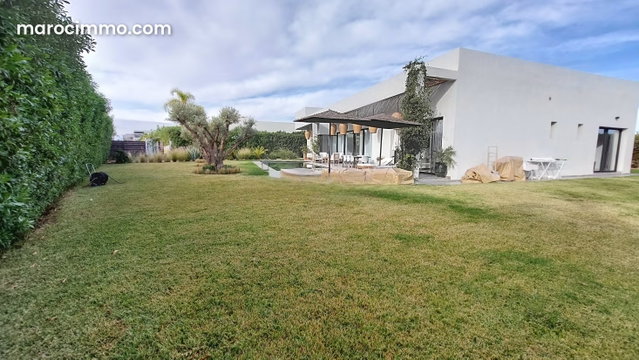 Luxury 4-Bedroom Villa with Pool in Secure Residence near Marrakech — 3