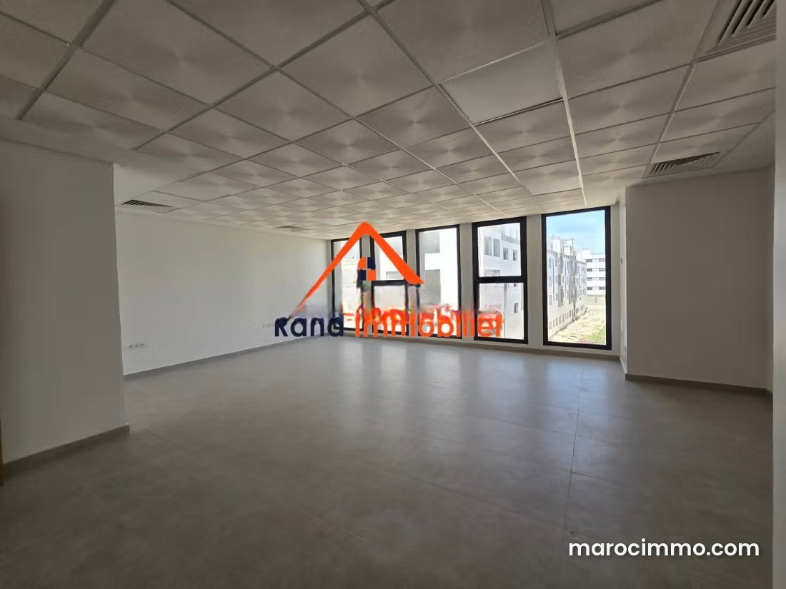 54 m² office for rent in the Horria district of Salé — Salé