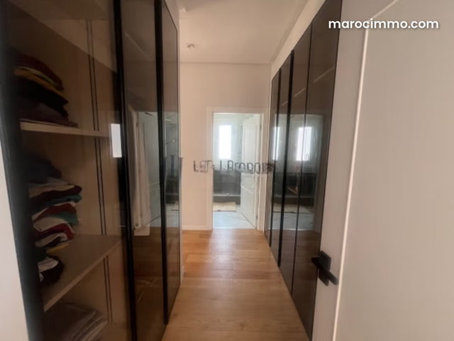 Villa meublée t5 de 600m² – 4 chambres — 2