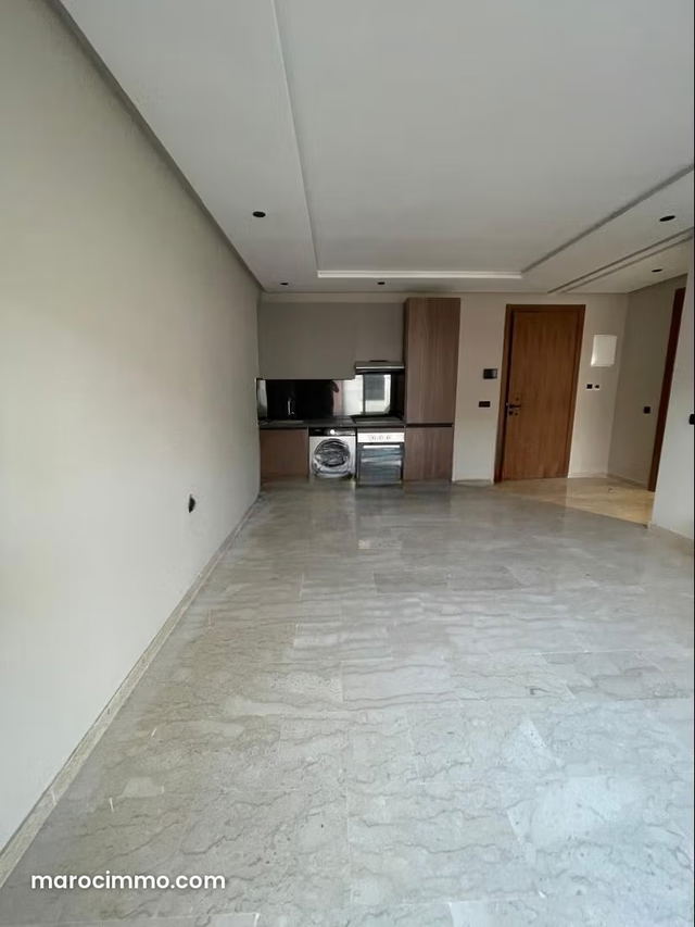 Superbe appartement à louer à Oasis. 1 belle chambre. Prestation de conciergerie, air conditionné — Casablanca