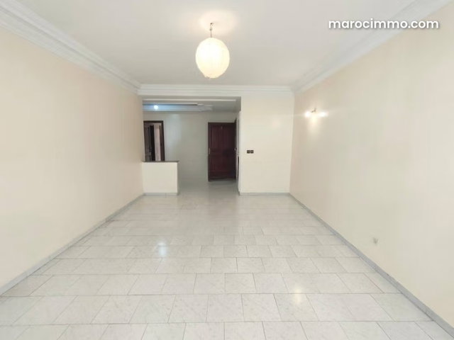 Appartement vide 140m² Maarif 7500dh — 3