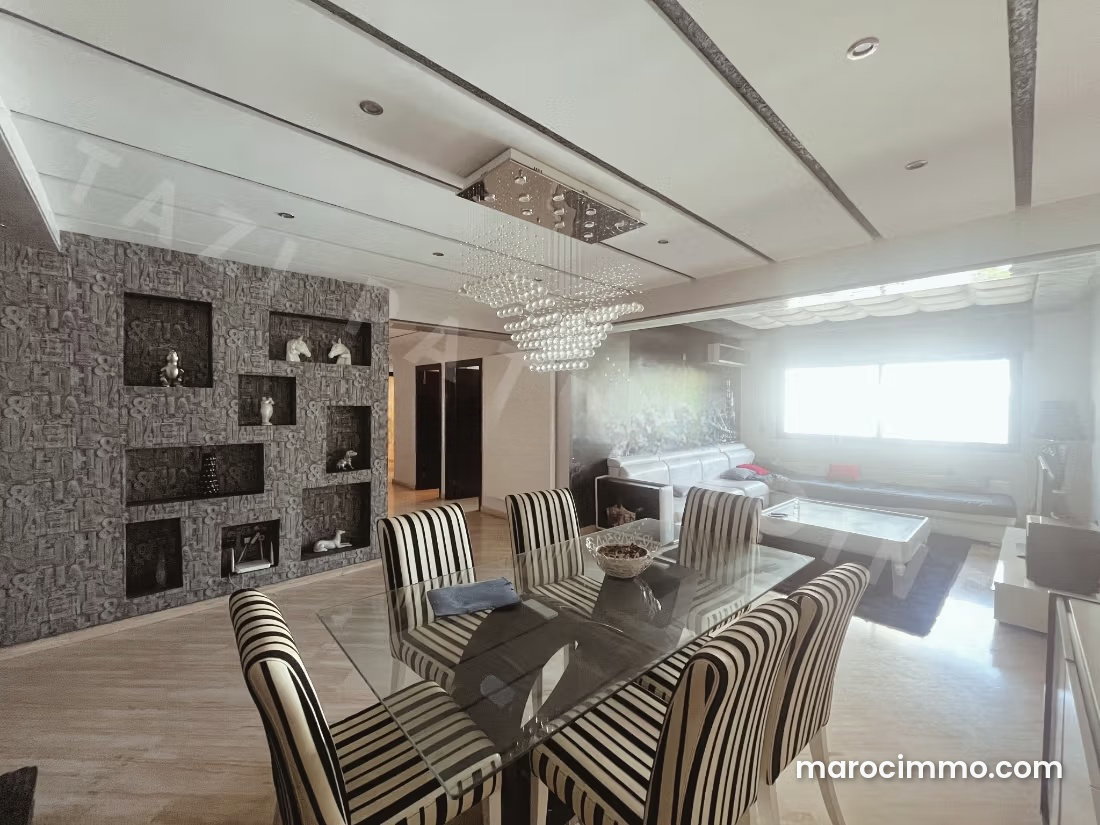 132 sqm Apartment to Renovate in Palmier, Casablanca — Casablanca