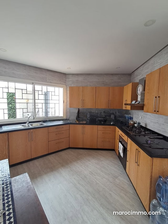 Villa for rent in Hay Riad — 3