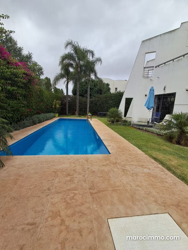 Villa à louer à hay Riad — الرباط