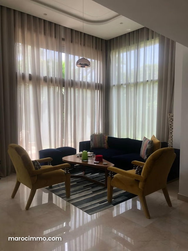 Maison de luxe à louer à Dar Bouazza. 6 chambres. Bien meublé — 2