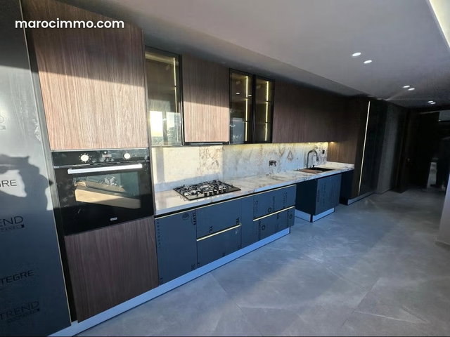 Appartement haut standing en location A souissi — 3