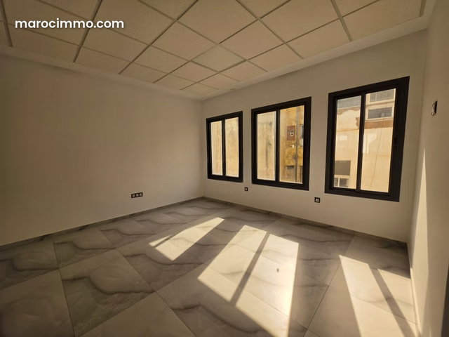 Office Building for Rent in Entirety, City Center — 3