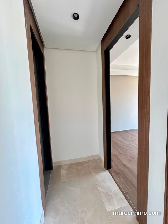 Très beau studio à vendre CFC — 5