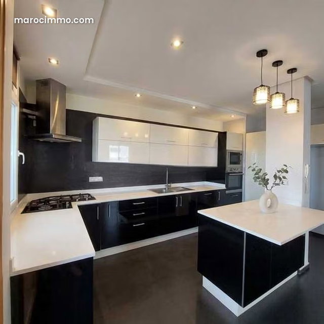 Appartement à Vendre de 256.0 m² à Casablanca, Roches Noires — 3