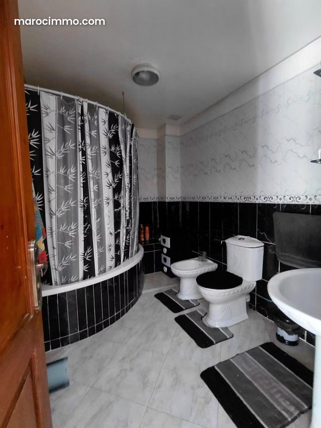 Villa a saisir — 2