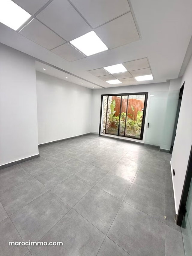 Bureau neuf à vendre — 4