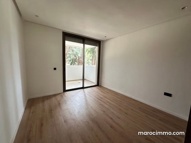 Luxurious Apartment for Rent in Souissi. 2 Beautiful Bedrooms. Concierge Service, Beautiful Pool — 4