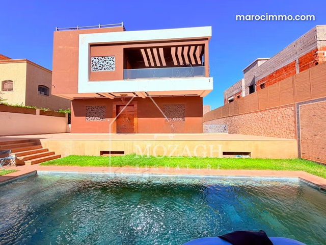 Charmante villa 800 M2 avec piscine privée à Taga — 2