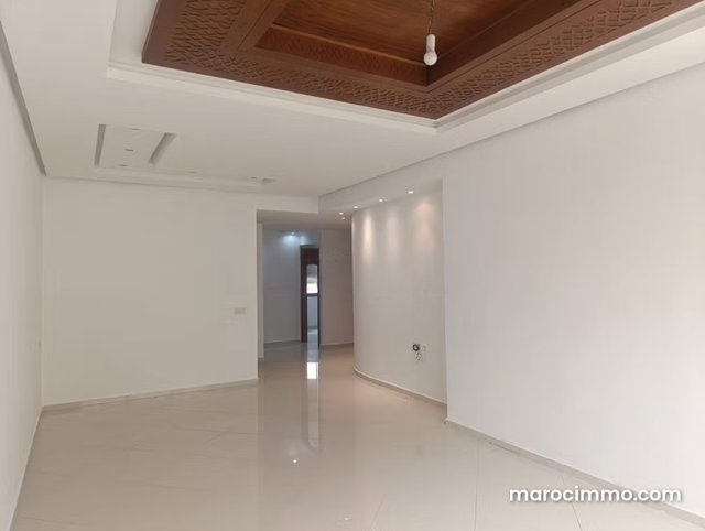 Appartement vide à louer au centre ville — 2