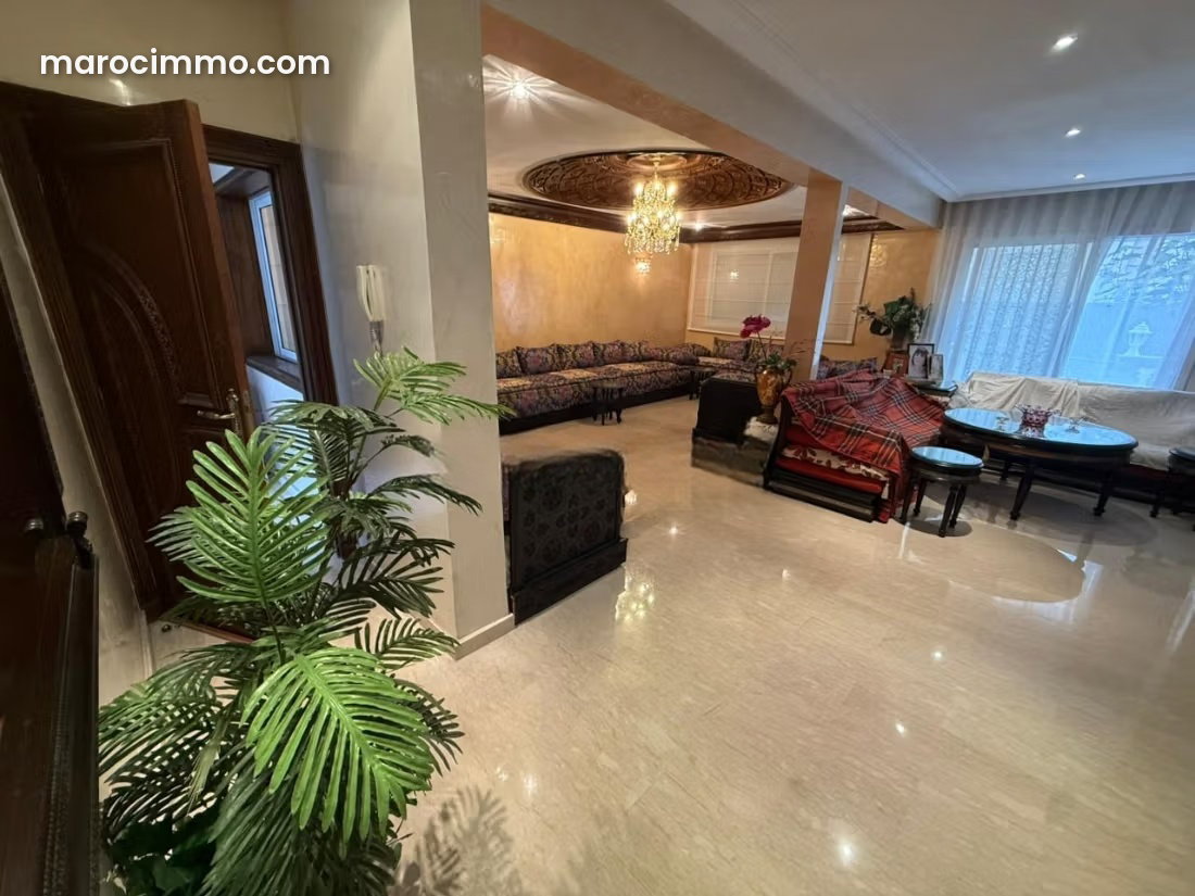 4-Bedroom Villa with Garden in Aïn Chock, Casablanca — Casablanca