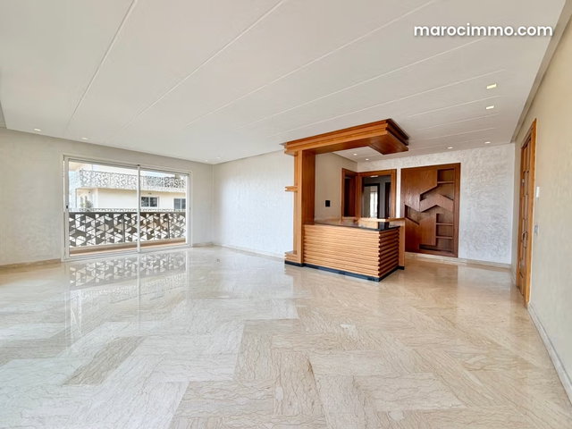 Apartment for rent in Casablanca Finance City. 4 bedrooms. Parking and terrace — 3