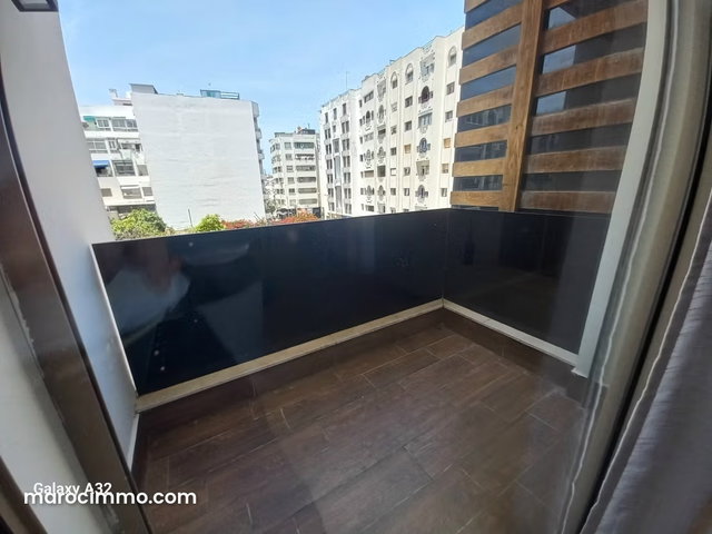 Appartement à vendre à Racine. 3 chambres. Meublé — 5