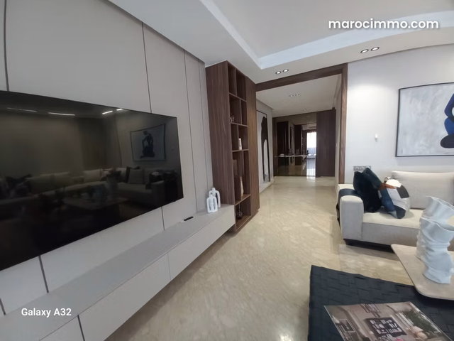 Appartement à vendre à Racine. 3 chambres. Meublé — 3