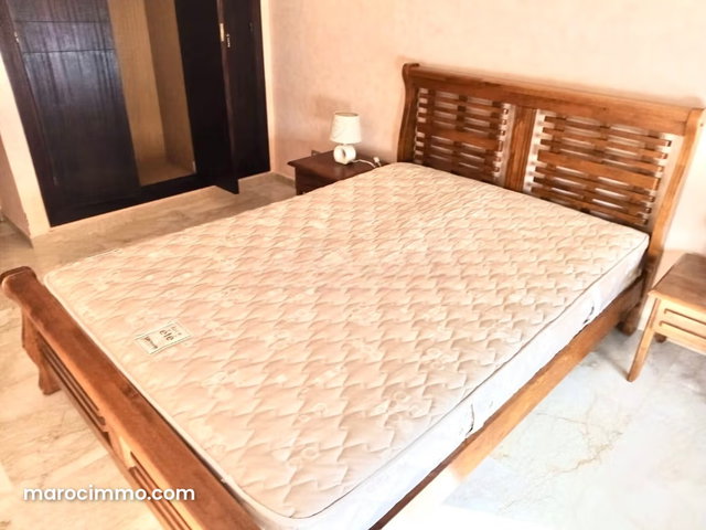 Très bel appartement en location à Plage rose marée. 1 belle chambre. Bien meublé — 4