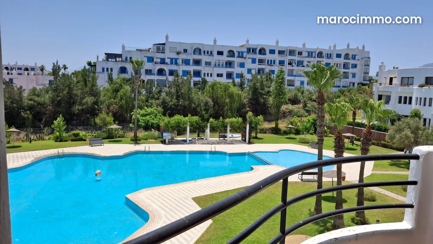 Appartement 74 m² vue mer, Mdiq avec piscine et terrasse — Mdiq
