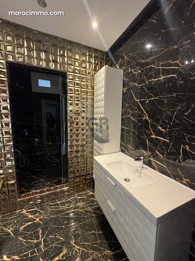 Rez de jardin rénové à louer Hay Riad — 5