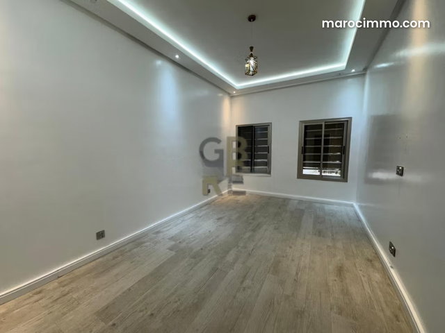 Rez de jardin rénové à louer Hay Riad — 3