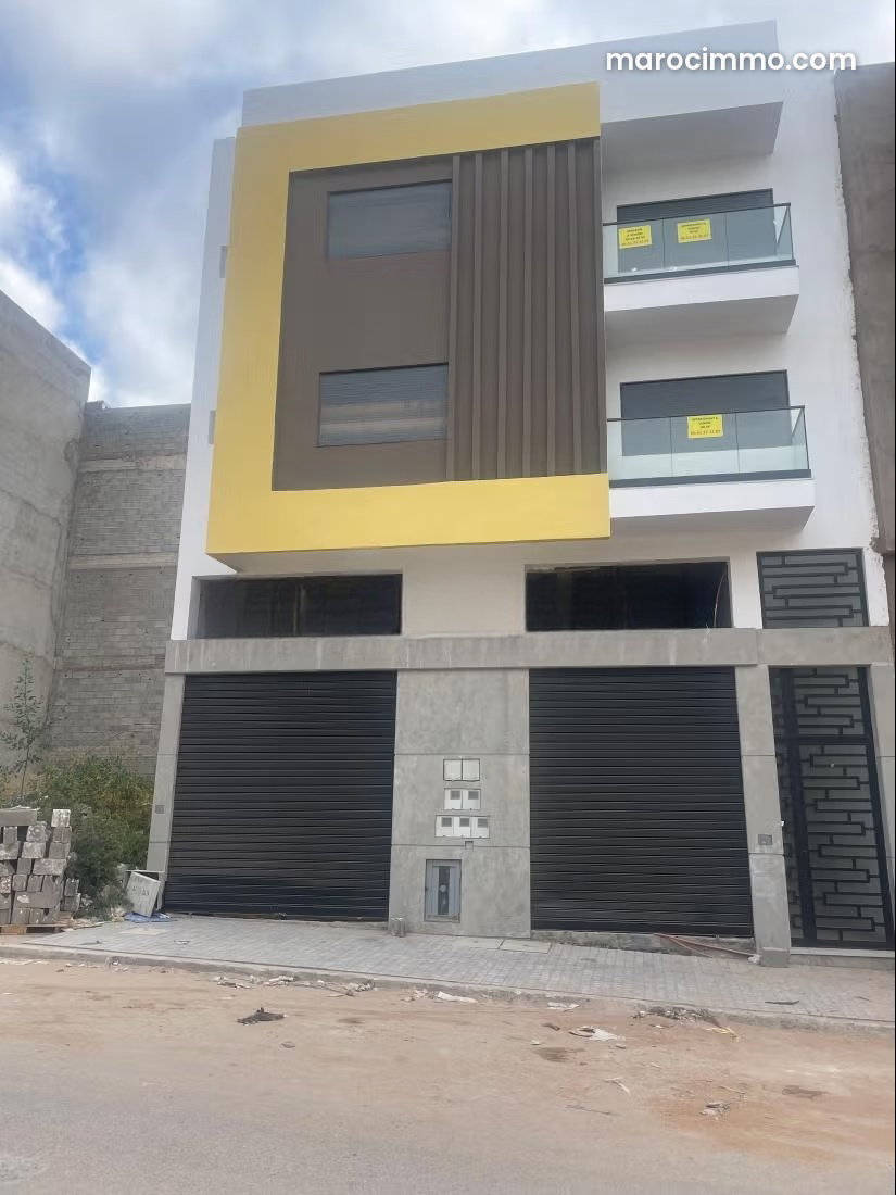 Appartement neuf avec jardin à Dar Bouazza — Dar Bouazza