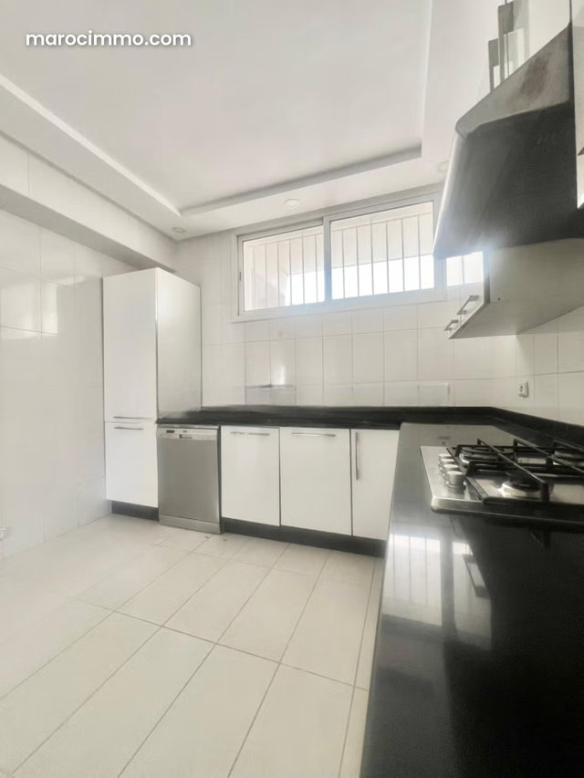 Appartement 3 chambres vide en plein Gauthier — 5