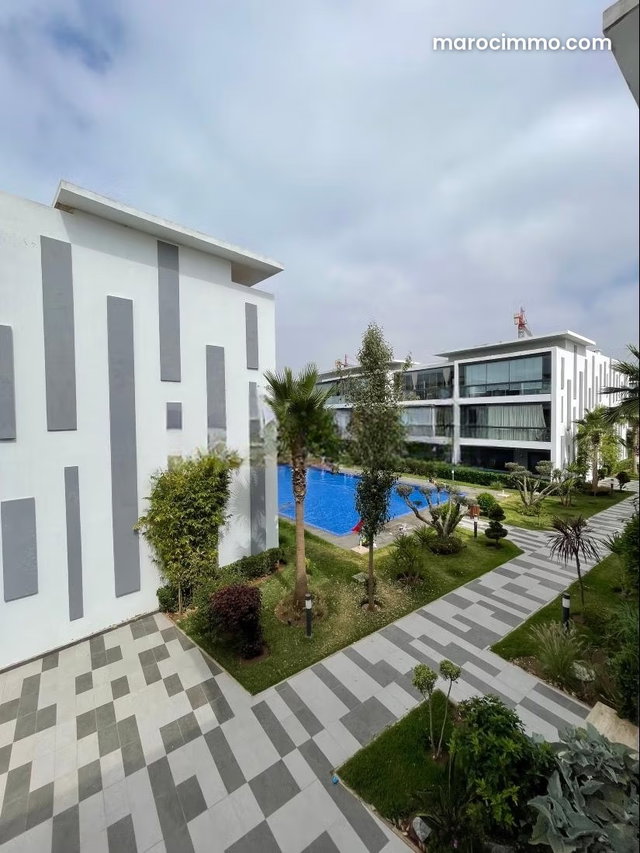 Coquet appartement meublé vue piscine — 4