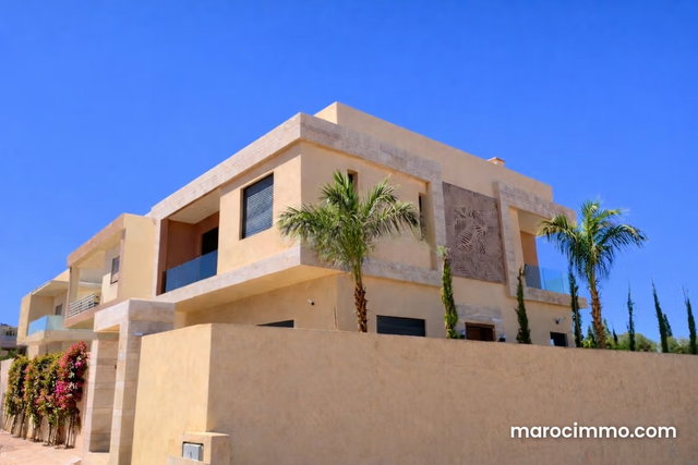 Villa de luxe à louer à Route Amizmiz. 6 chambres agréables. Porte blindée et résidence sécurisée — 2