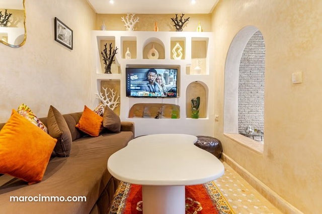 Riad de charme avec piscine, Rénové facile d'accès — 3