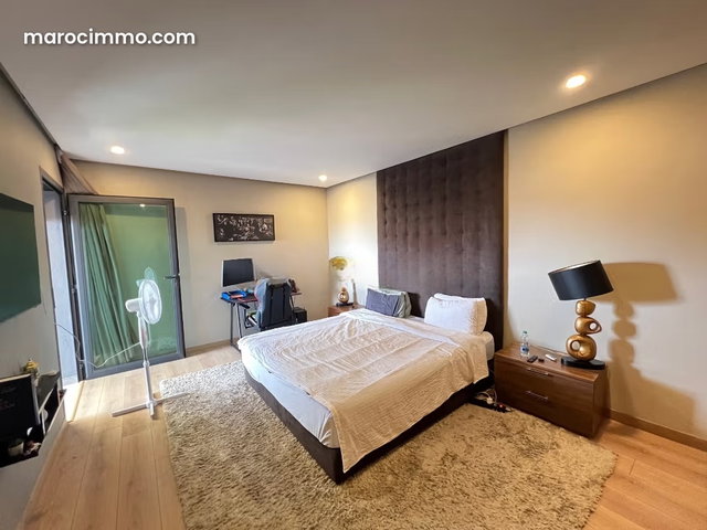 Superbe appartement meuble a vendre / californie — 4