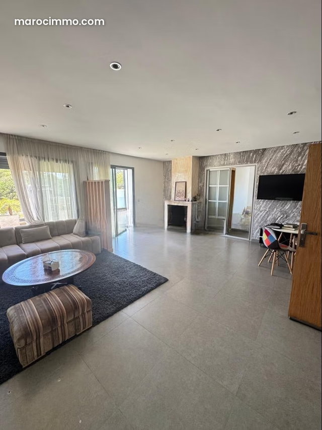 Apartment for Rent in Guich Oudaya. 120 m². Furnished — 5