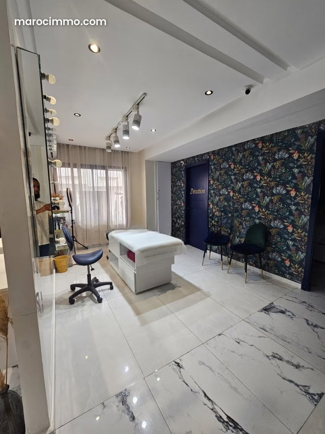 Très beau salon à céder à racine de 163m — 4