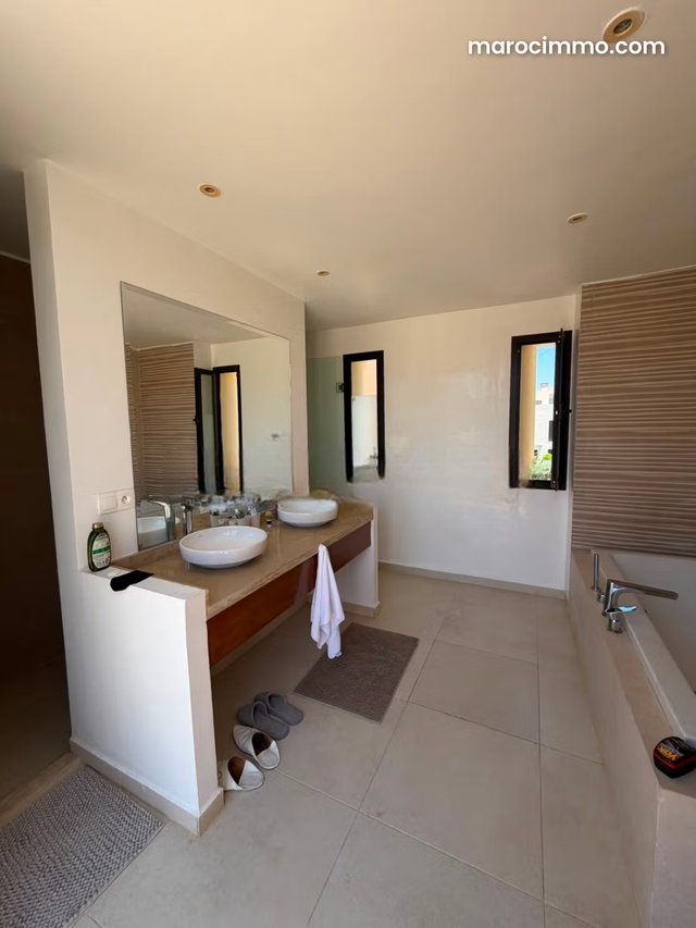 Top affaire rare – villa meublée d’exception à la location à al maaden — 2