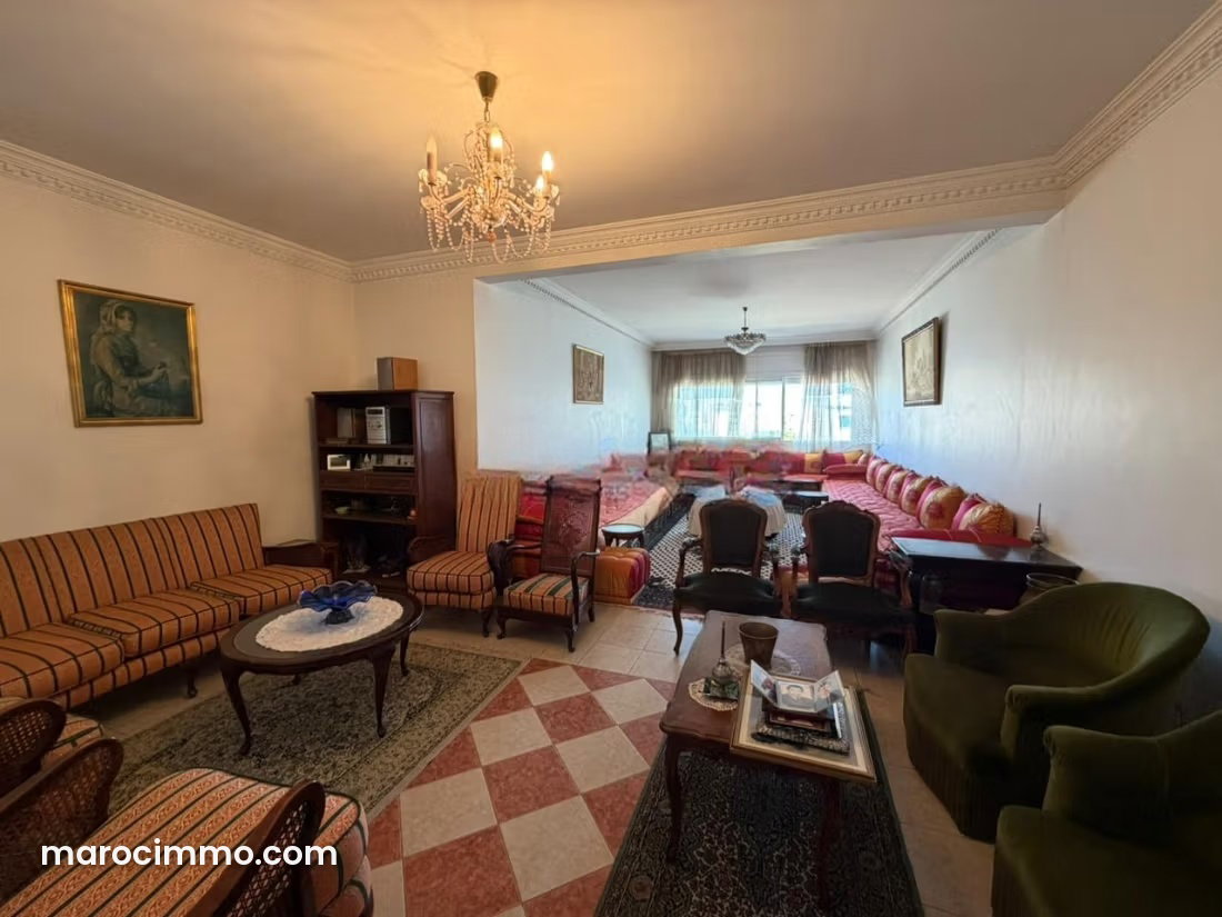 157 m² Apartment, 3 Bedrooms with Terrace, Riyad, Rabat — Rabat