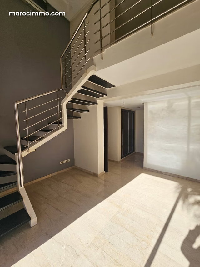 Villa a la location a ain Diab extension 35000dh — 2
