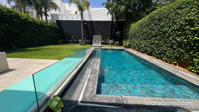 A Louer Villa Meublée 3 chbs californie — Casablanca