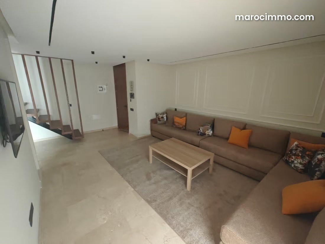 Furnished apartment with terrace for rent in Franceville, Casablanca — Casablanca