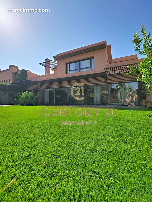 Une Adresse Exclusive Golf Amelkis — 2