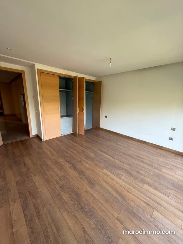 À louer – duplex à Hay Riad — 4