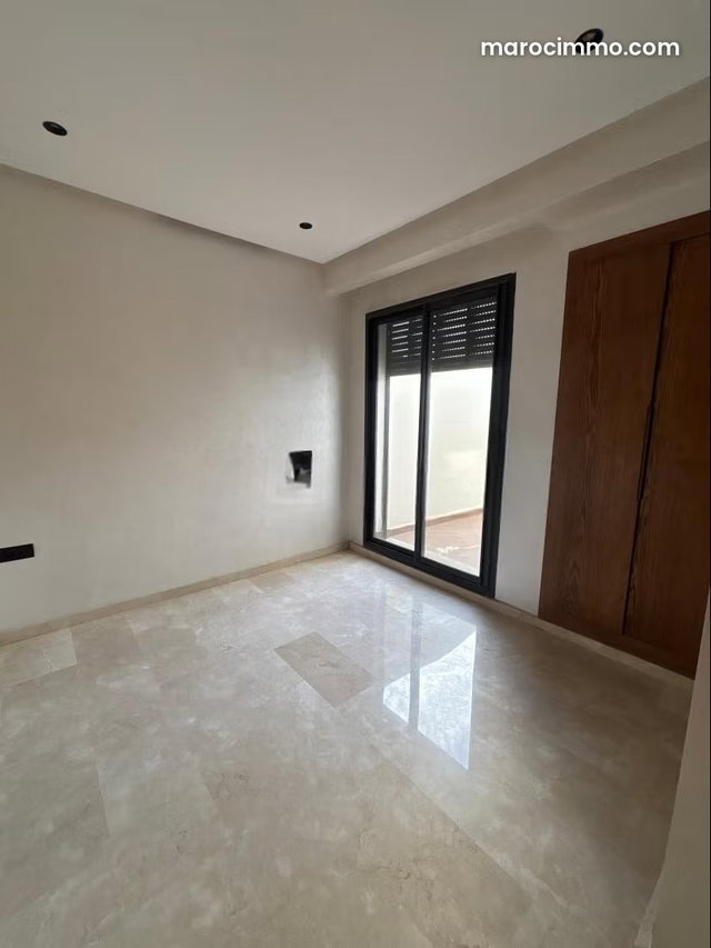 Apartment for sale in Belvédère. 44 m² surface. Satellite dish and security — 2