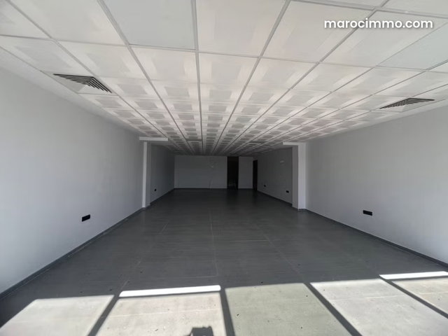 Bureau neuf 90m² à louer en plein centre ville de — 3