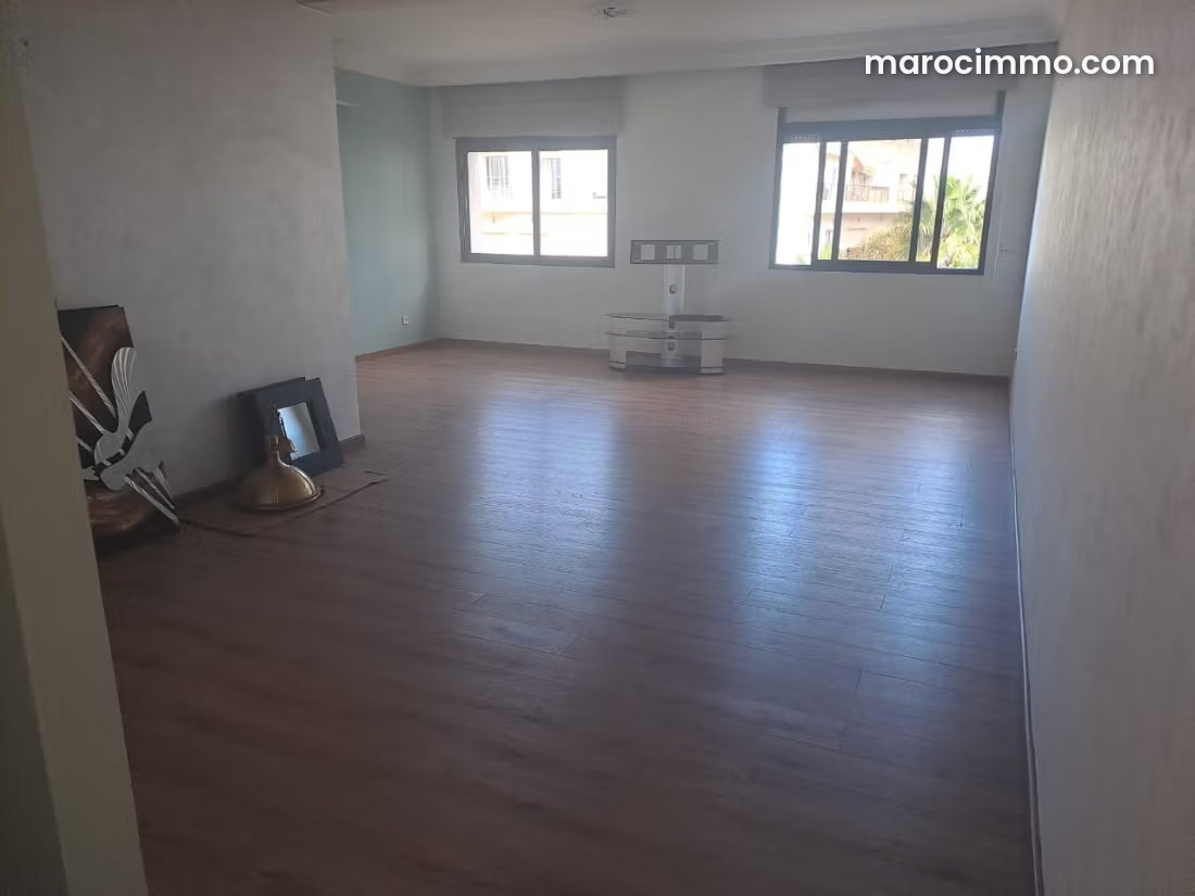 128 m² Apartment with Garden and Garage, Aïn Diab, Casablanca — Casablanca